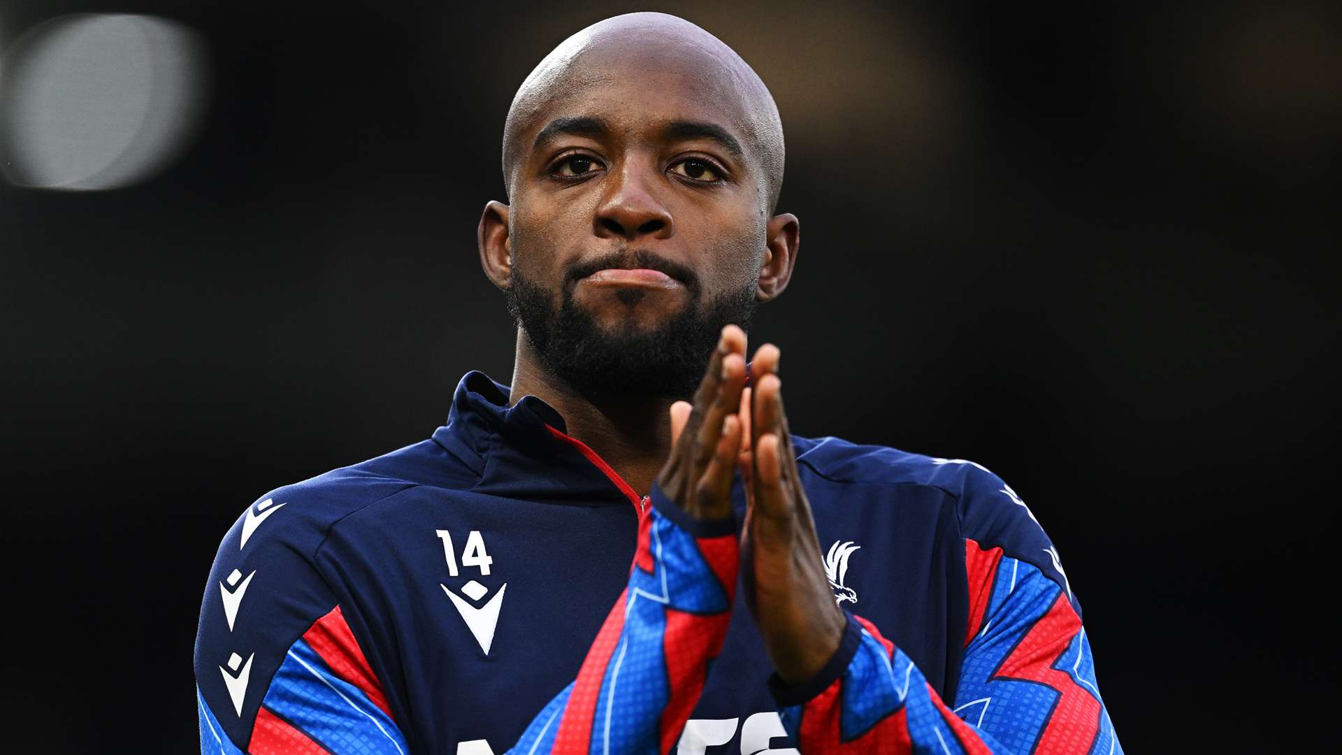 犯规动作而 犯规动作而